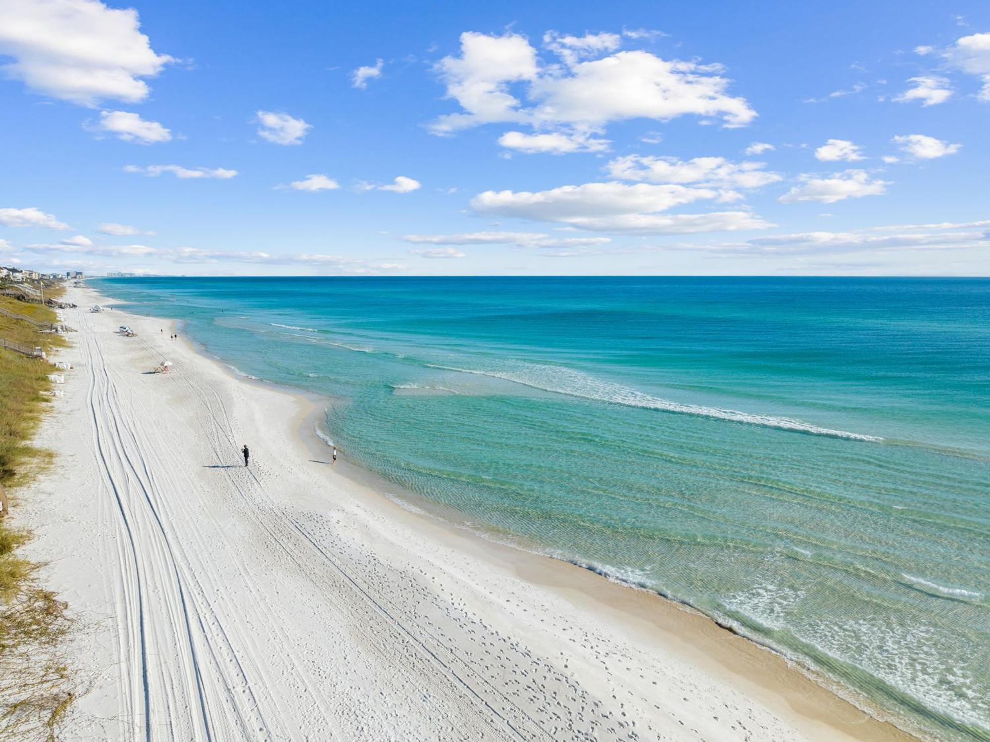 Kaiya Beach Resort Inlet Beach Экстерьер фото