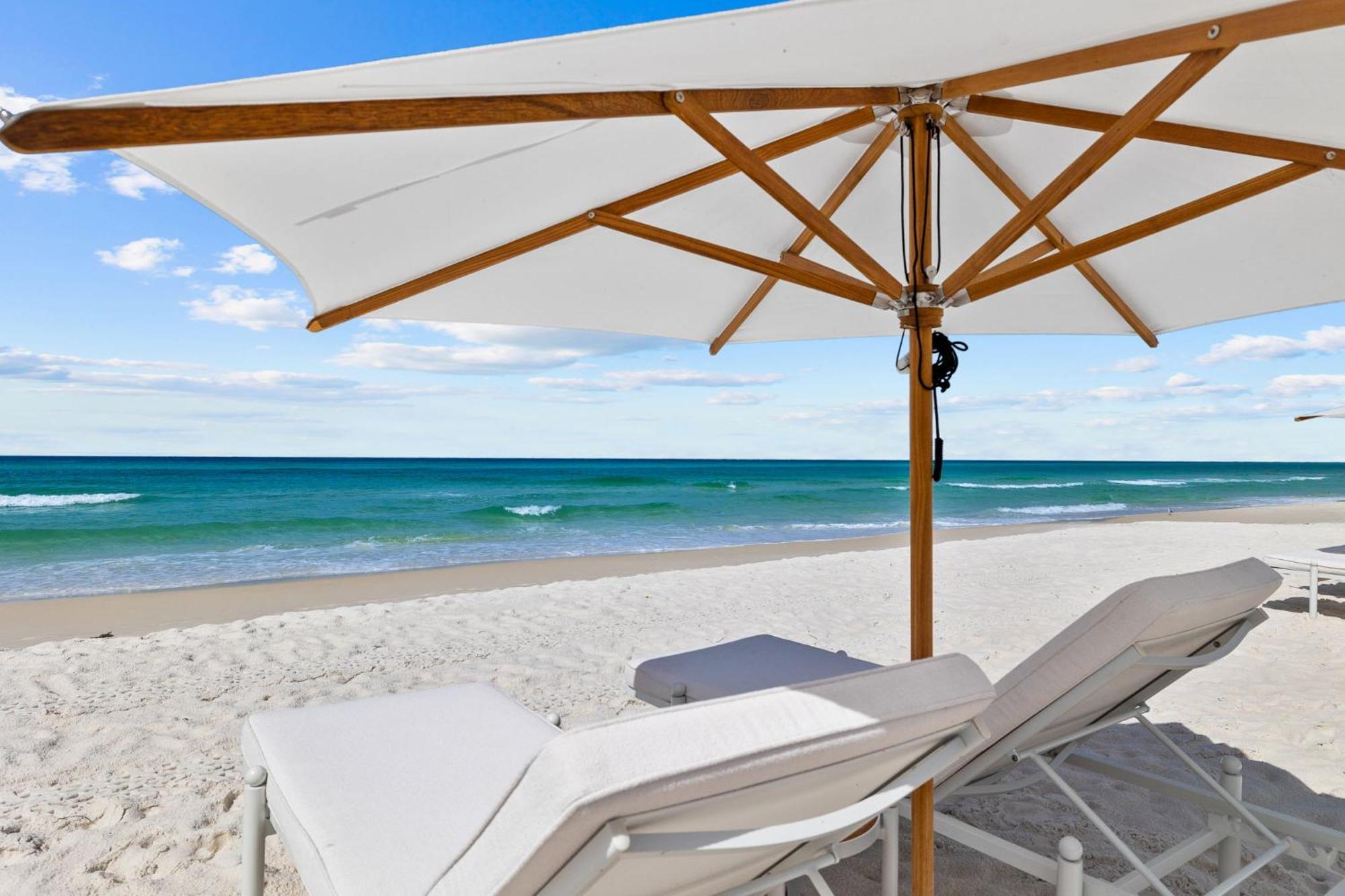 Kaiya Beach Resort Inlet Beach Экстерьер фото